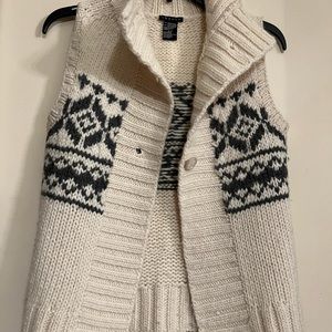 Theory sweater button vest SMALL